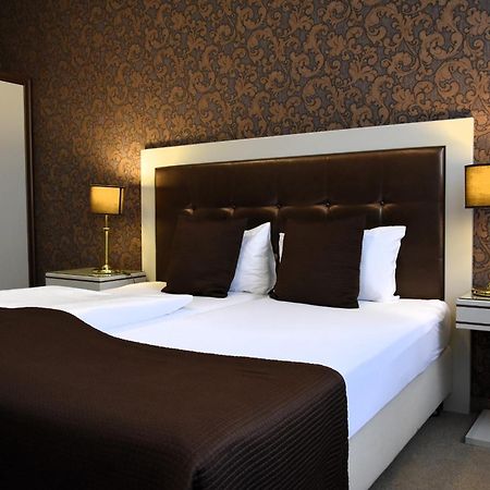 Promenada Romantic Hotel Карлови Вари Екстериор снимка