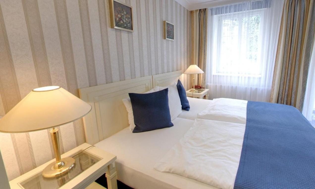 Promenada Romantic Hotel Карлови Вари Екстериор снимка