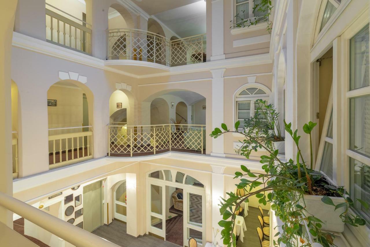 Promenada Romantic Hotel Карлови Вари Екстериор снимка