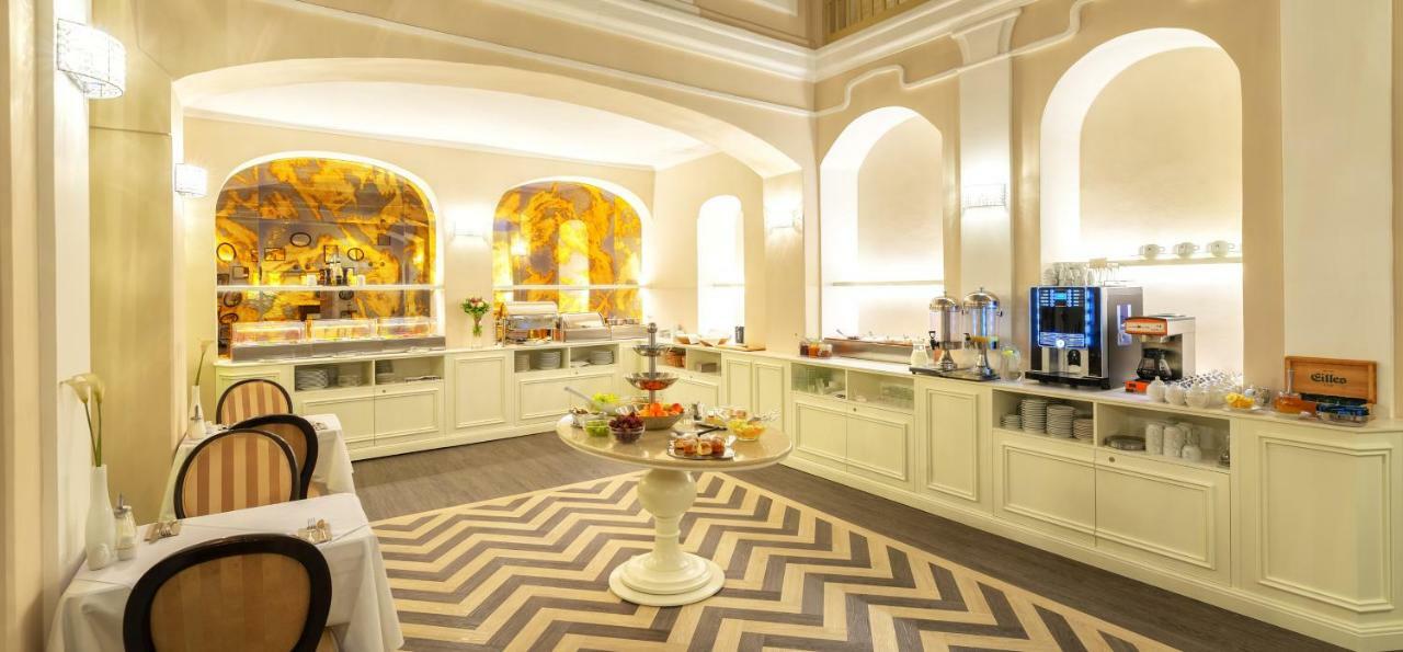 Promenada Romantic Hotel Карлови Вари Екстериор снимка