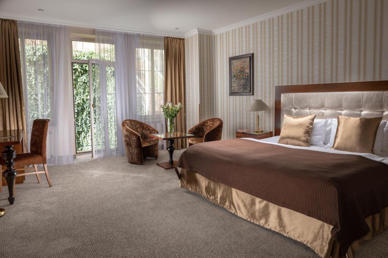 Promenada Romantic Hotel Карлови Вари Екстериор снимка